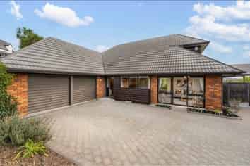 2/6 Waikato Place, Saint Johns