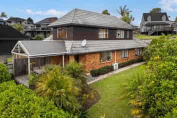 2/6 Waikato Place, Saint Johns