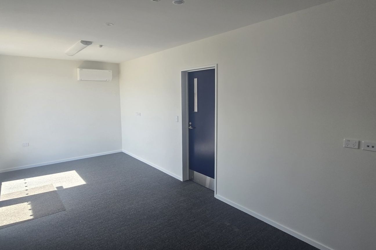 A Landlord who wants your business to succeed - Vista 6