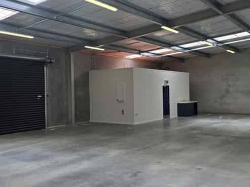 Brand-new industrial units for lease