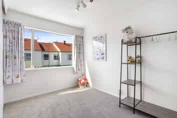 5/25 Inverness Road, Browns Bay