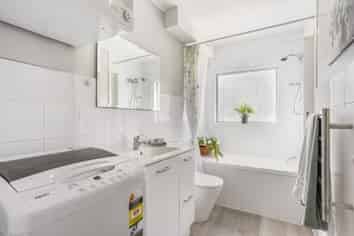 5/25 Inverness Road, Browns Bay