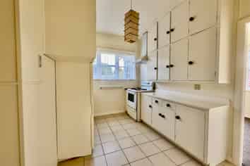 60 Te Kawa Road, One Tree Hill