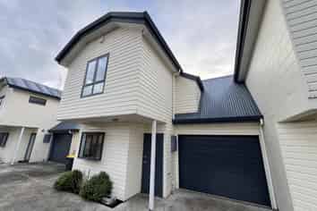 2/25 Braddon Street, Addington