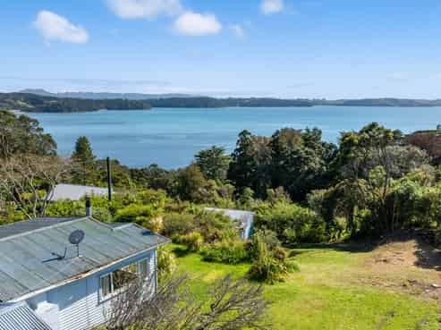 39B Rangimaarie Crescent, Snells Beach