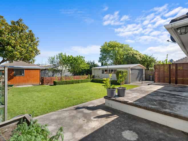 37 Flower Street, Bryndwr