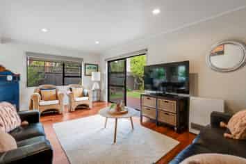 1/2 Carl Place, Unsworth Heights