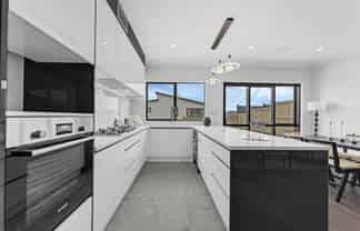 21 Hauhake Road, Flat Bush