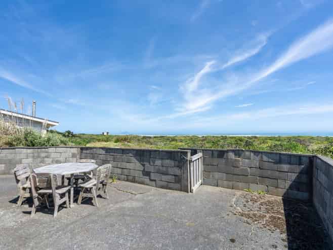 7 Kent Avenue, WAITARERE BEACH