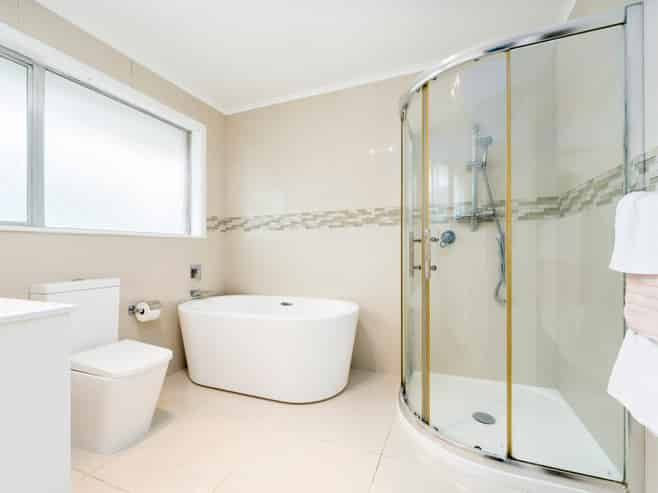 8 Fowey Avenue, Te Atatu South