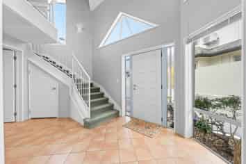 2/3 Hostel Access Road, Eastern Beach