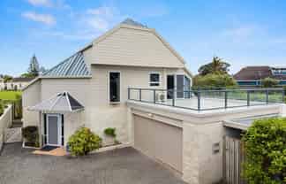 2/3 Hostel Access Road, Eastern Beach