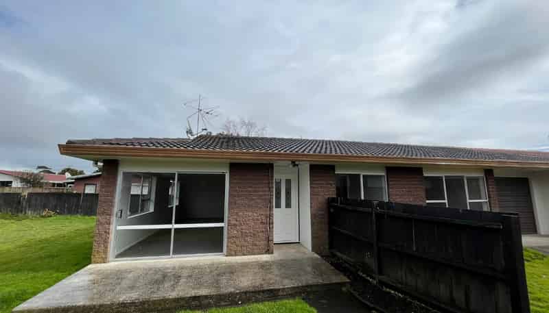 2/3 Berwyn Avenue, Takanini