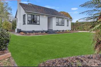 9 Falstaff Street, Stratford