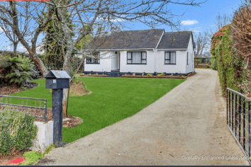 9 Falstaff Street, Stratford