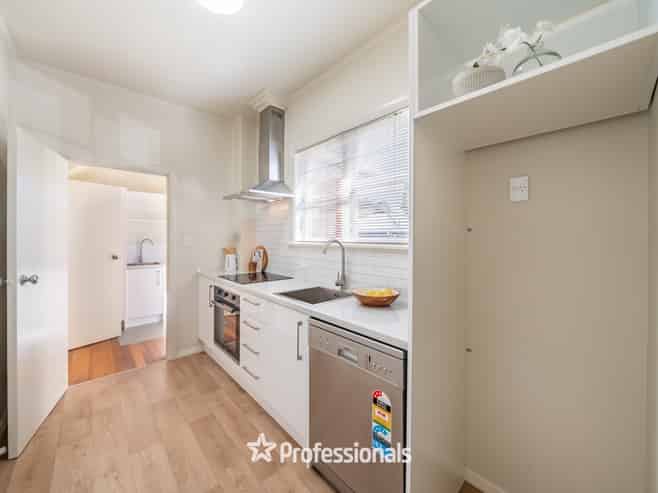 215 Knights Road, Central Hutt