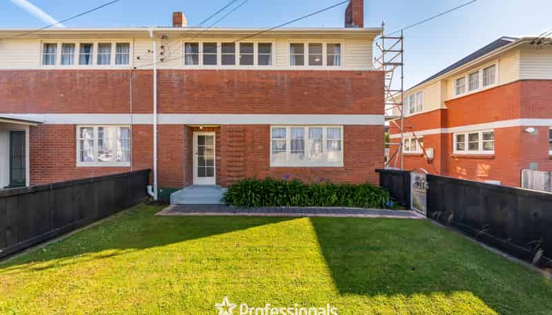 215 Knights Road, Central Hutt