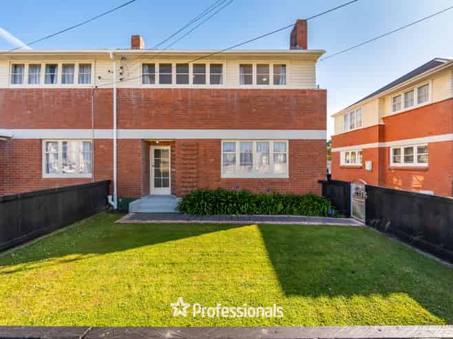 215 Knights Road, Central Hutt