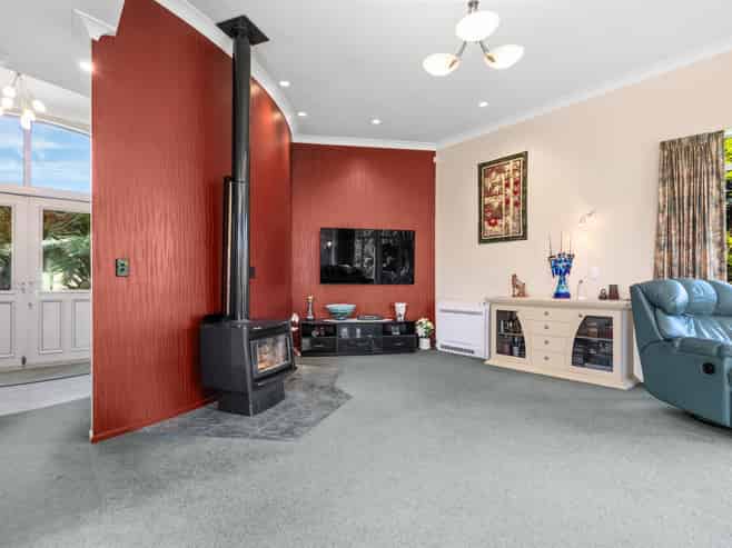 4 Marchwood Grove, Richmond