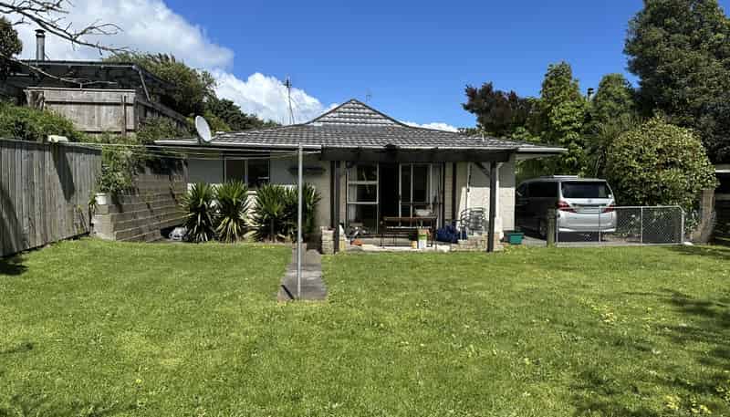 23/A (Rear)  Chums Road, Paraparaumu Beach