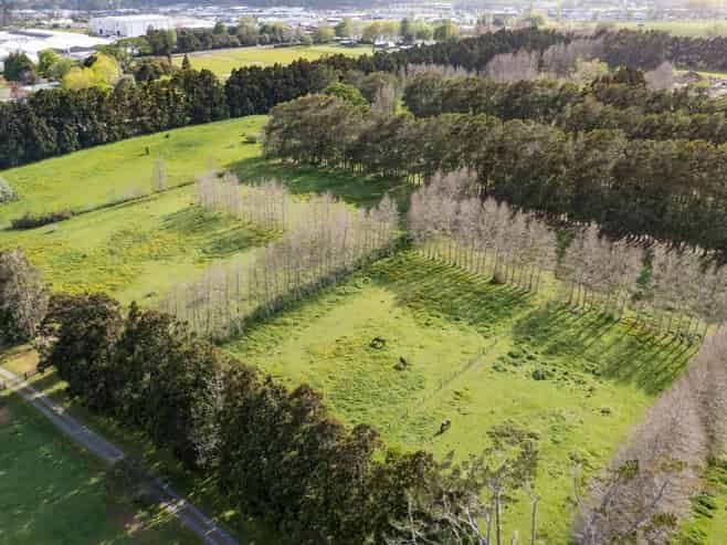 870 Waitakere Road, Kumeu