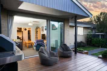 2/174B Grimseys Road, Redwood