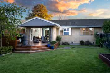 2/174B Grimseys Road, Redwood