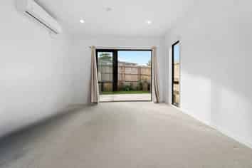 7/112 Moore Street, Howick