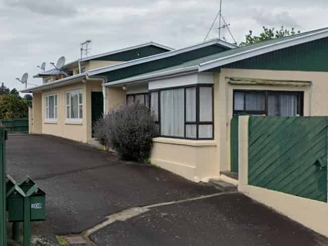 2/108 Hakanoa Street, Huntly