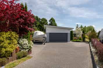 8 Nursery Lane, Kinloch