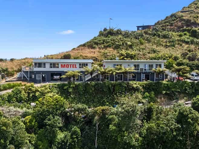 53 North Street, Mokau