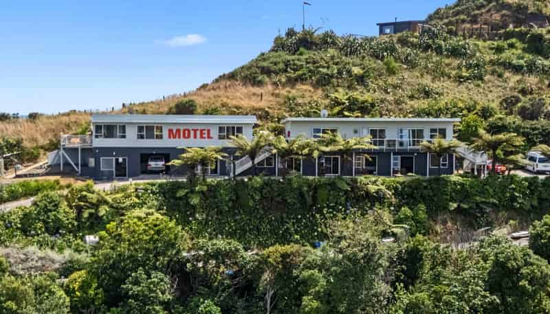 53 North Street, Mokau