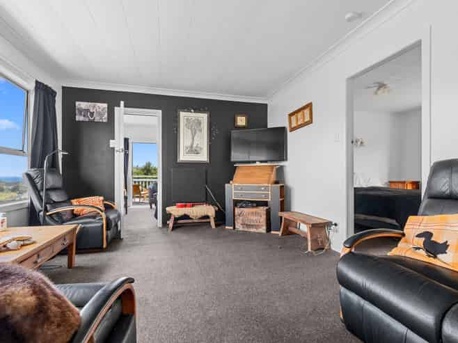 53 North Street, Mokau