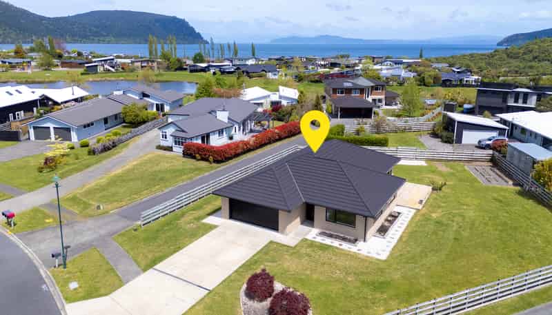 27 Pukeko Way, Kinloch