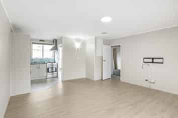 2/37 Hillside Road, Papatoetoe