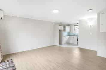 2/37 Hillside Road, Papatoetoe