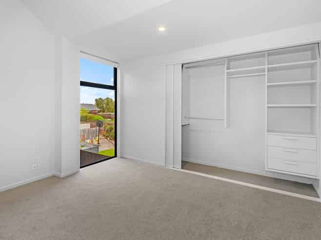 2/30 McLean Street, Linwood
