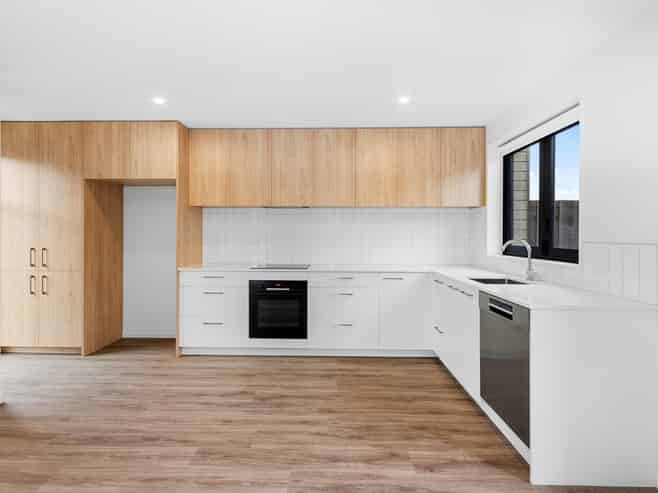 2/30 McLean Street, Linwood