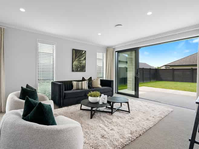 28 Isobel Hodgson Drive, Cambridge