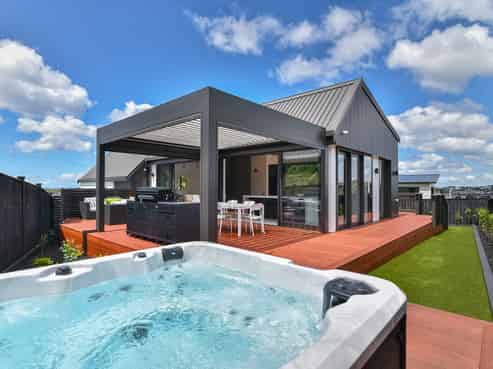 44 Waitai Close, Long Bay