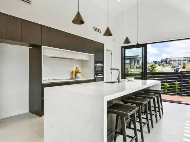 44 Waitai Close, Long Bay