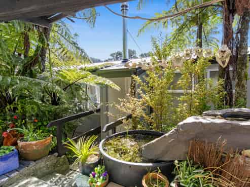 140 Hill Road, Belmont