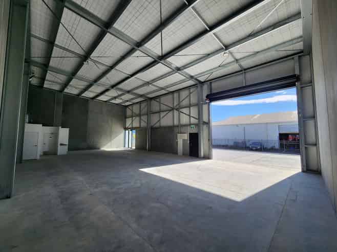 Brand New High Stud Industrial Units