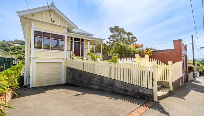 40 Mckinley Crescent, Brooklyn