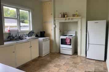 31 Peel St, Westport