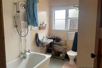 31 Peel St, Westport