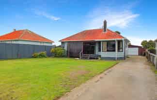 8 Russell Street, Foxton