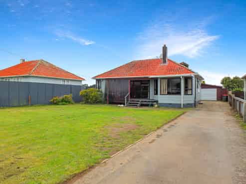 8 Russell Street, Foxton
