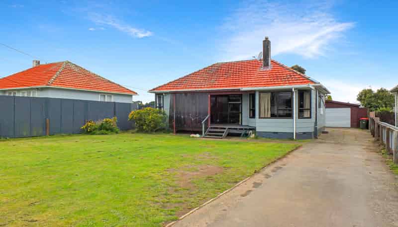 8 Russell Street, Foxton