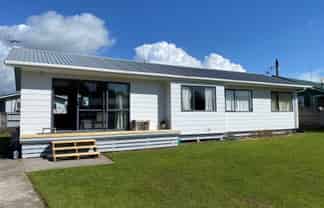 12 Uenuku Place, Waitara